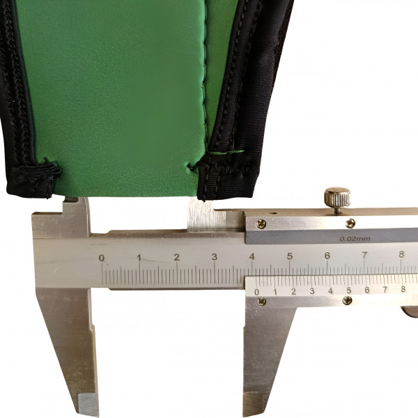 Ширина входного отверстия - 4см.