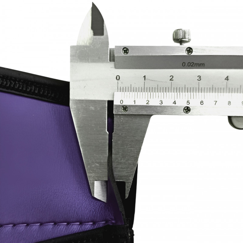 Толщина неопрена - около 2мм.