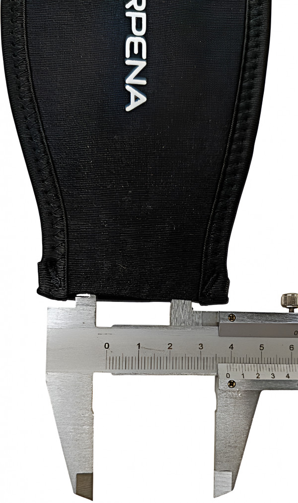 Ширина входного отверстия - немного меньше 4см.