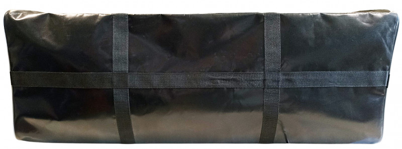 Лямки пропущены под дно сумки и надежно прошиты для максимальной прочности.