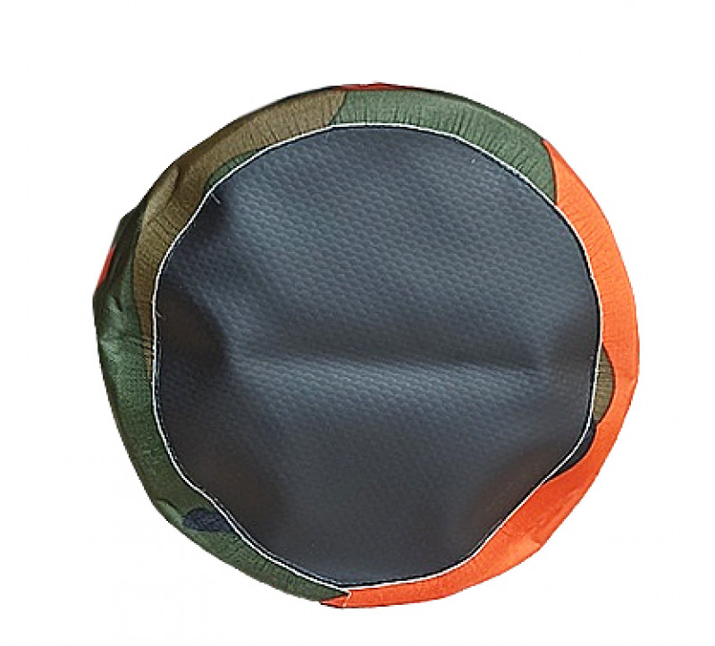 Дно круглого сечения. Диаметр - около 12см.