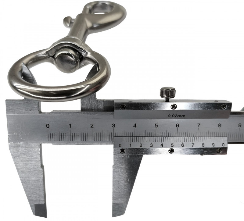 Внутренний диаметр кольца - 3.3см.