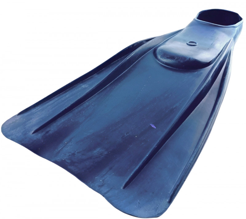 Незатейливая, но проверенная десятилетиями форма хорошо удерживает поток воды при гребке.