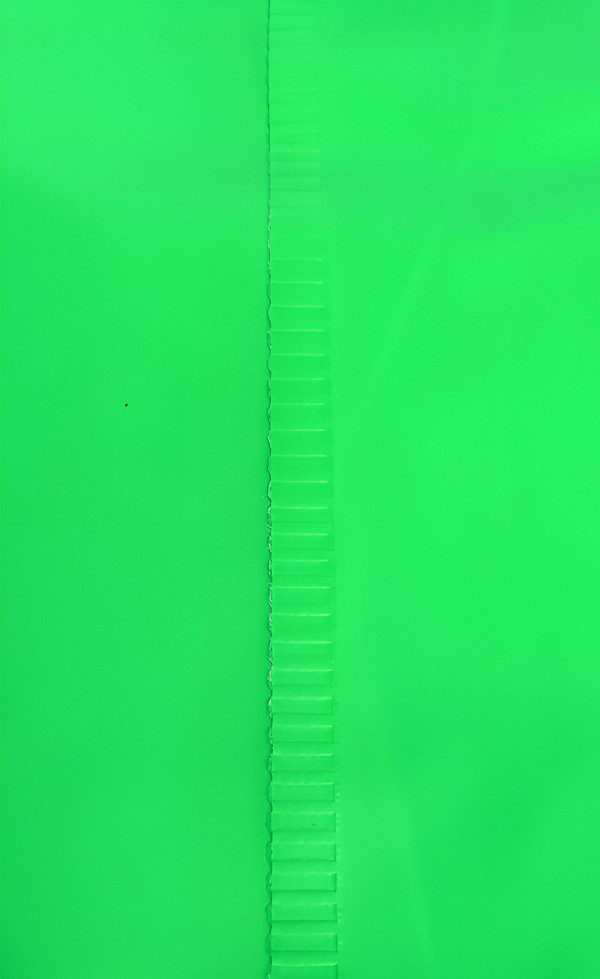 Швы соединены методом термопрессовки для особой герметичности и прочности.