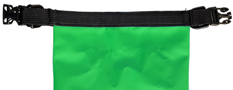 Верх мешка сворачивается на 2-3 оборота, создает надежный водяной барьер и обеспечивает многократное использование без потери герметичности.