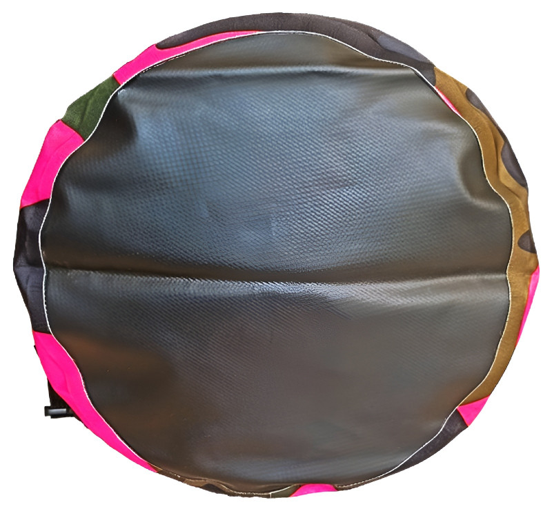 Дно круглого сечения. Диаметр - около 22см.