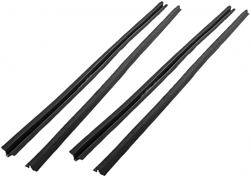 Две пары резинок для отбортовки обеих лопастей ласты, обеспечивают дополнительную защиту от ударов и гидродинамическую стабильность при гребке.