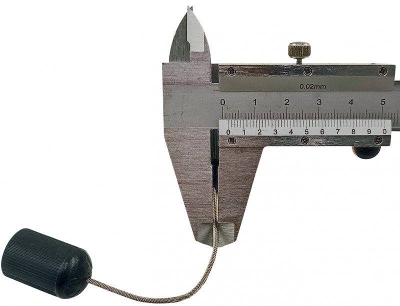 Диаметр стальной нержавеющей проволоки - около 2мм.