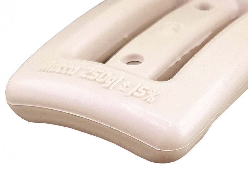 Закругленные внешние углы данных грузов меньше цепляют растительность.