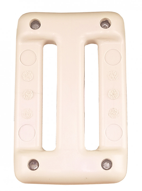 По своей сути - типовой груз для подводного плавания с проточками под ремень, круглые отверстия на фото от держателей на которых происходила заливка полимером.