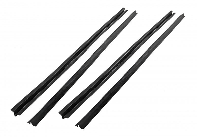 Две пары резинок для отбортовки обеих лопастей ваших любимых ласт. Обеспечивают дополнительную защиту от ударов и гидродинамическую стабильность при гребке.