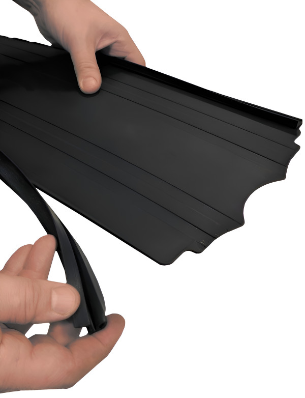 Отбортовка устанавливается на любые лопасти путем приклеивания, подойдет клей для резины и пластика, который остается эластичным после высыхания.