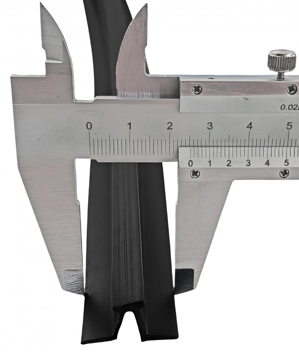 Ширина основания отбортовки - 2.5см.